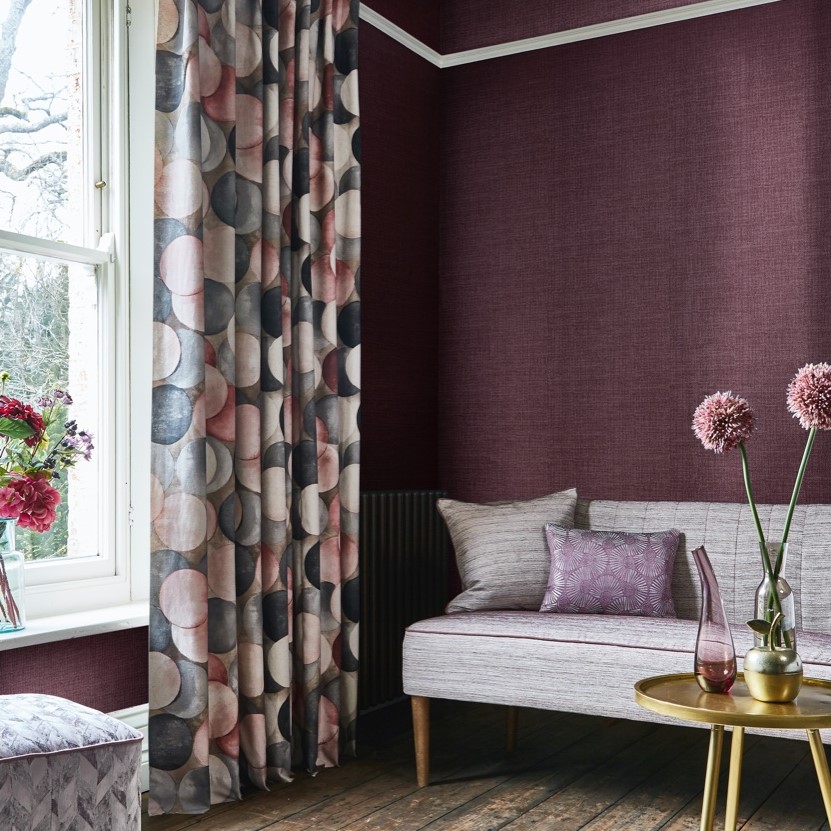 Pendulum Quartz Curtains