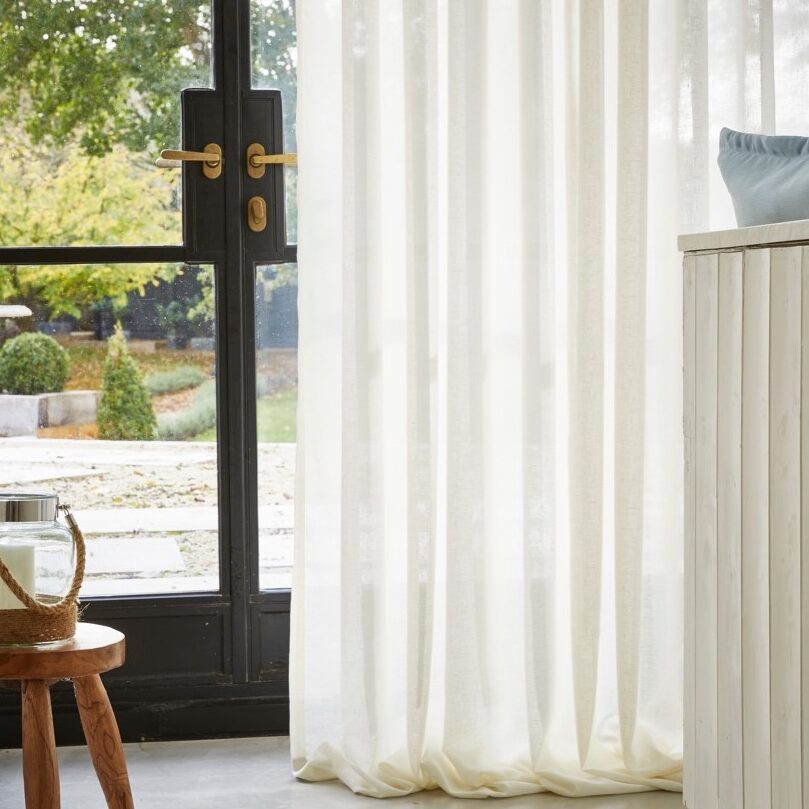 Tranquil snow drop curtains