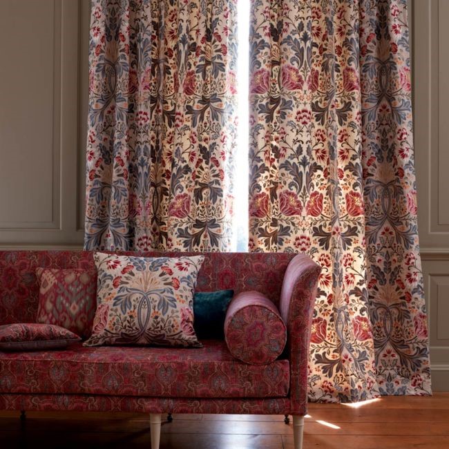 Colefax and Fowler Acantha Tomato Blue Curtain