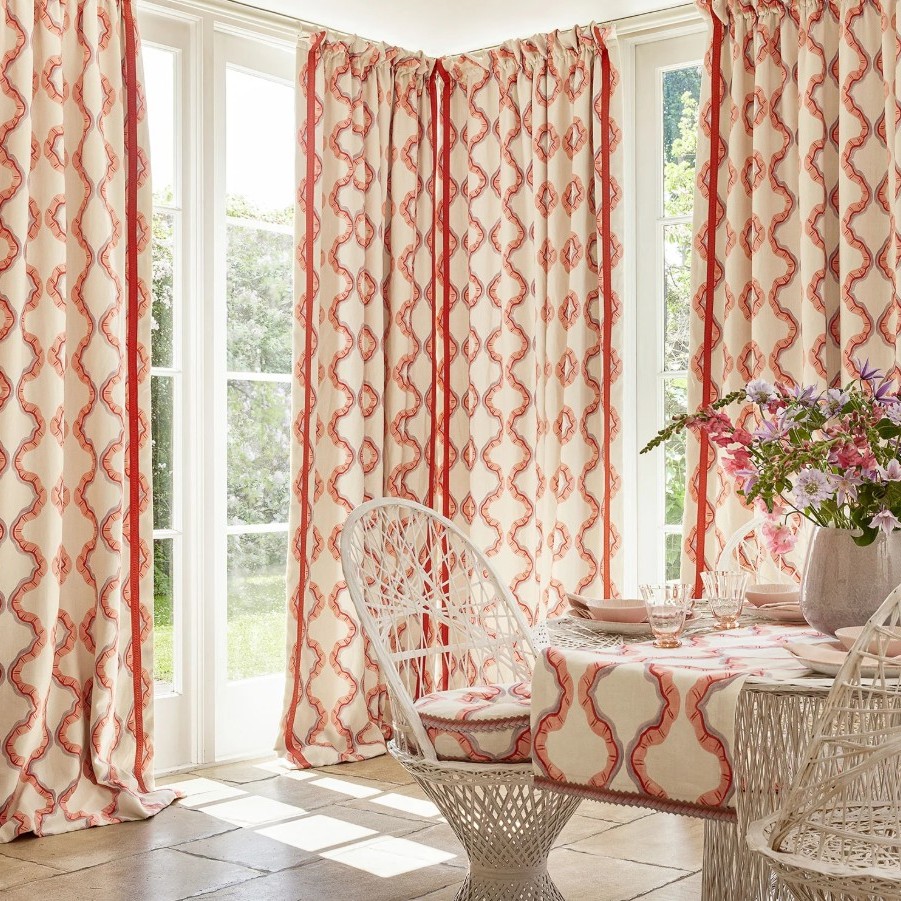 Ruffled Hawaii Curtain